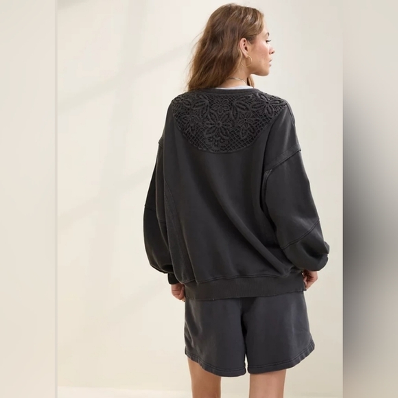 Aerie NWT Keep It Light Crochet Crew Sweatshirt size Small ptp 26" aprox - Picture 2 of 16